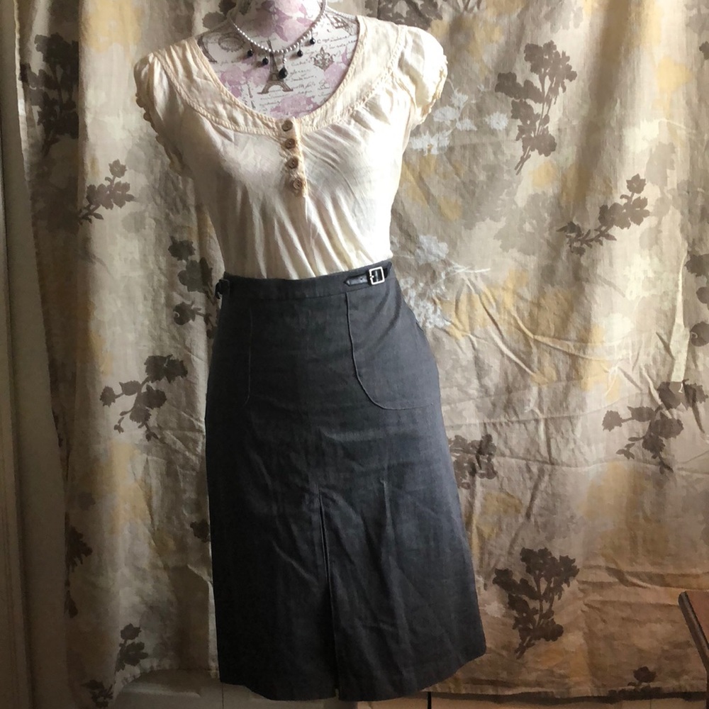 Gray stretch skirt